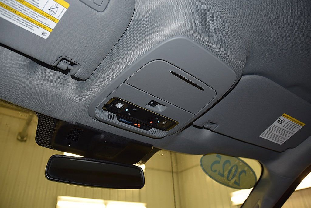 Used 2025 Ford F150 Lariat w/ Bed Utility Package image 35