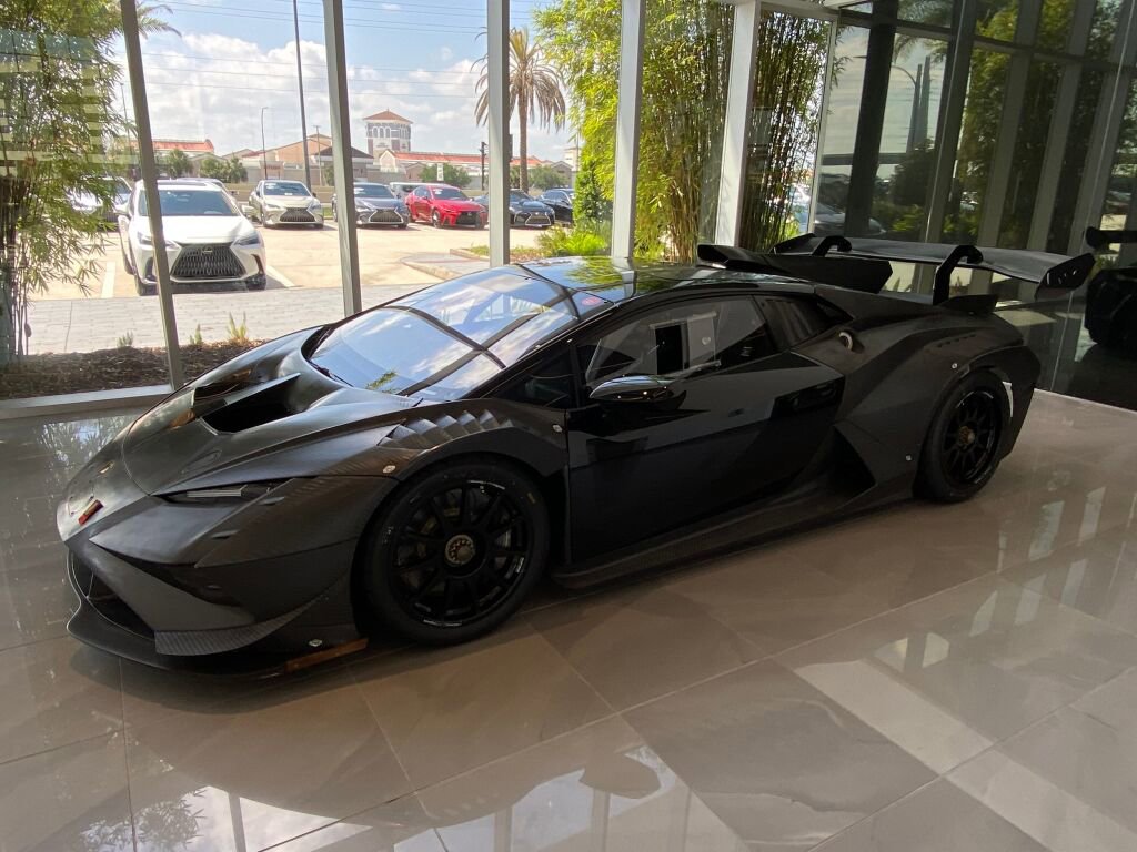 Used 2023 Lamborghini Huracan EVO image 7