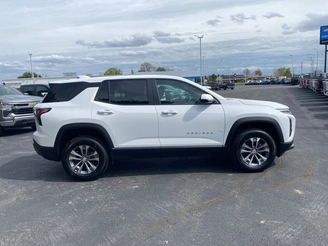 New 2026 Chevrolet Equinox LT w/ Convenience Package II AWD/4WD image 7