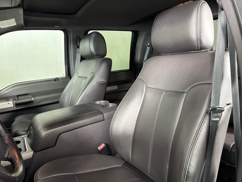 Used 2016 Ford F250 Lariat w/ Lariat Ultimate Package AWD/4WD image 13