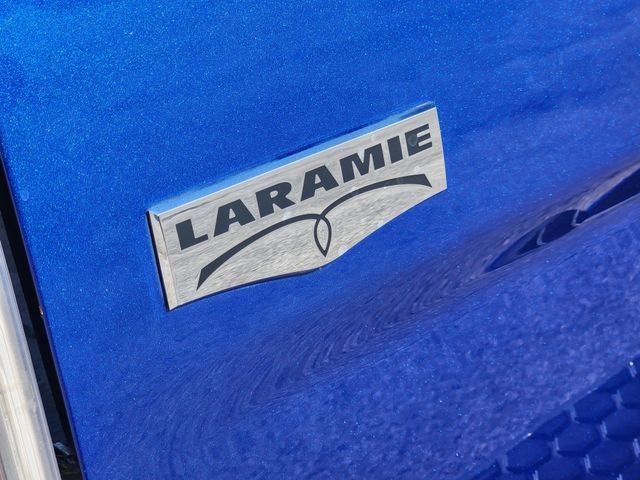 Used 2016 RAM 3500 Laramie w/ Convenience Group AWD/4WD image 12