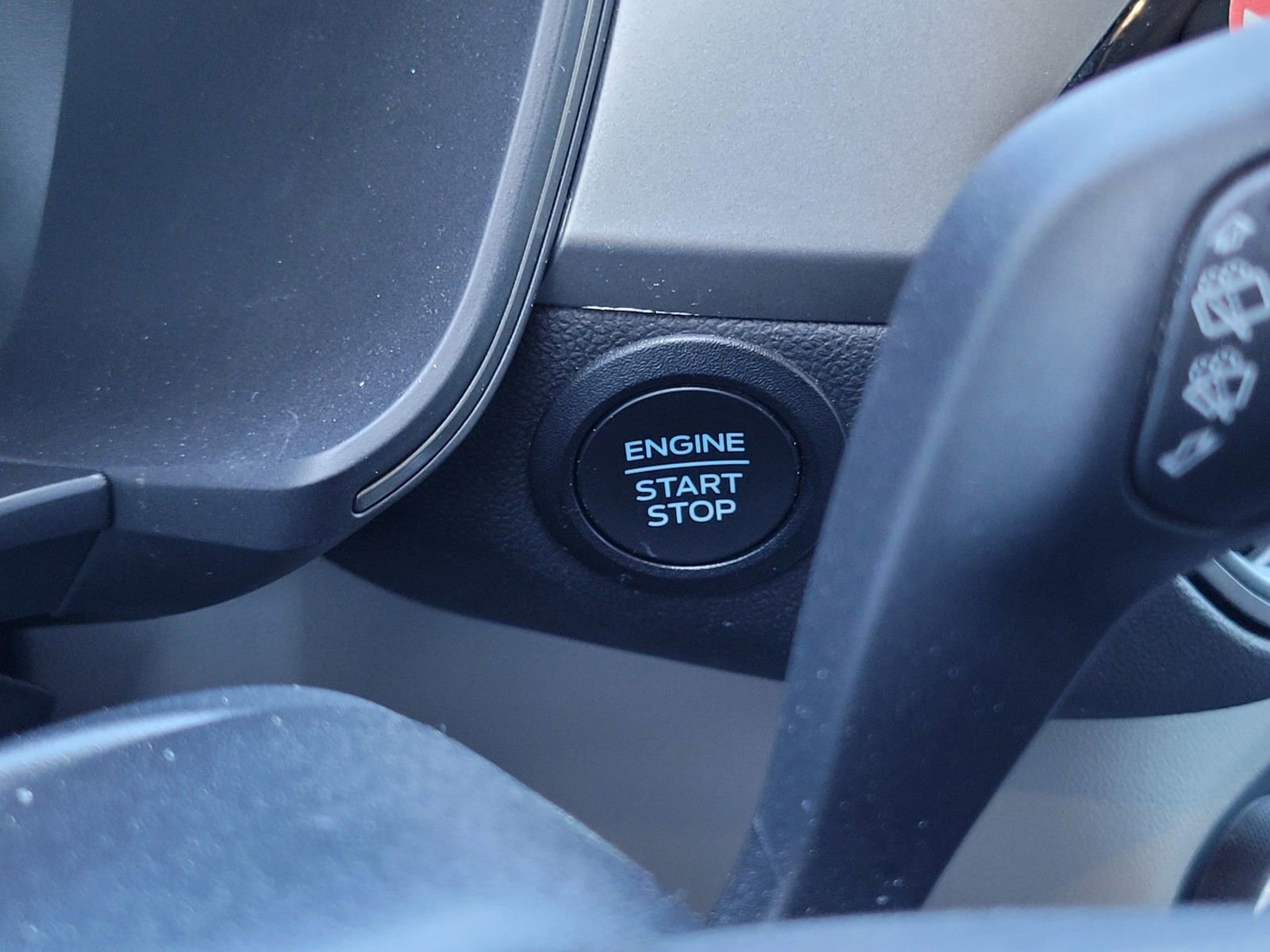 Used 2024 Ford Escape Active image 25