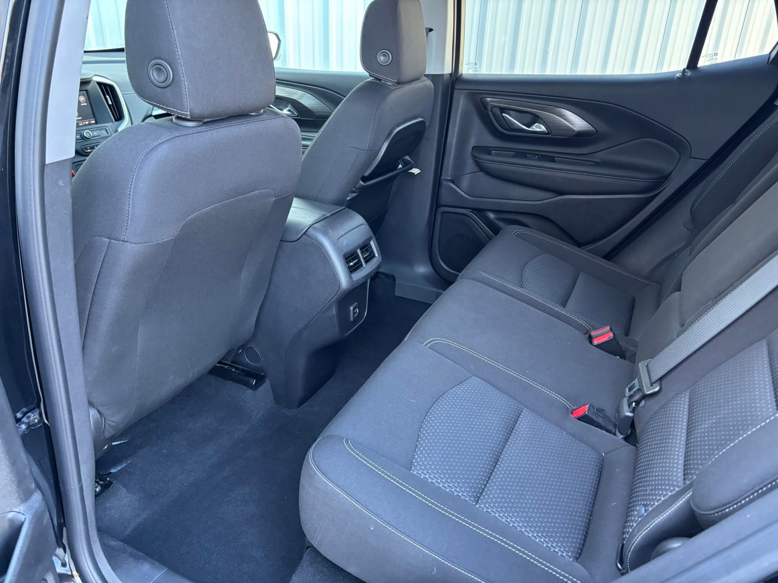 Used 2022 GMC Terrain SLE w/ Driver Convenience Package image 29