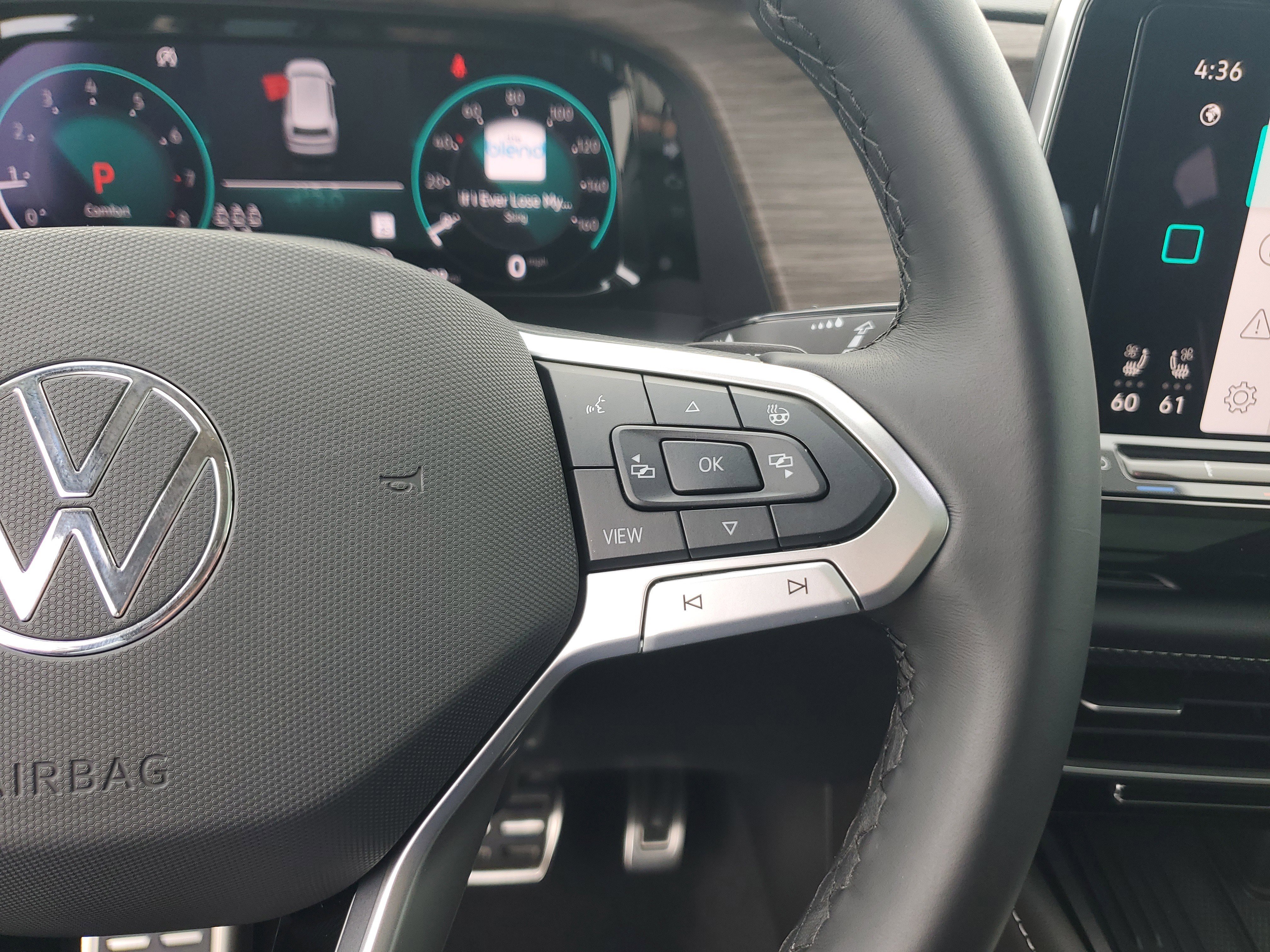 Used 2025 Volkswagen Atlas SEL Premium R-Line image 24
