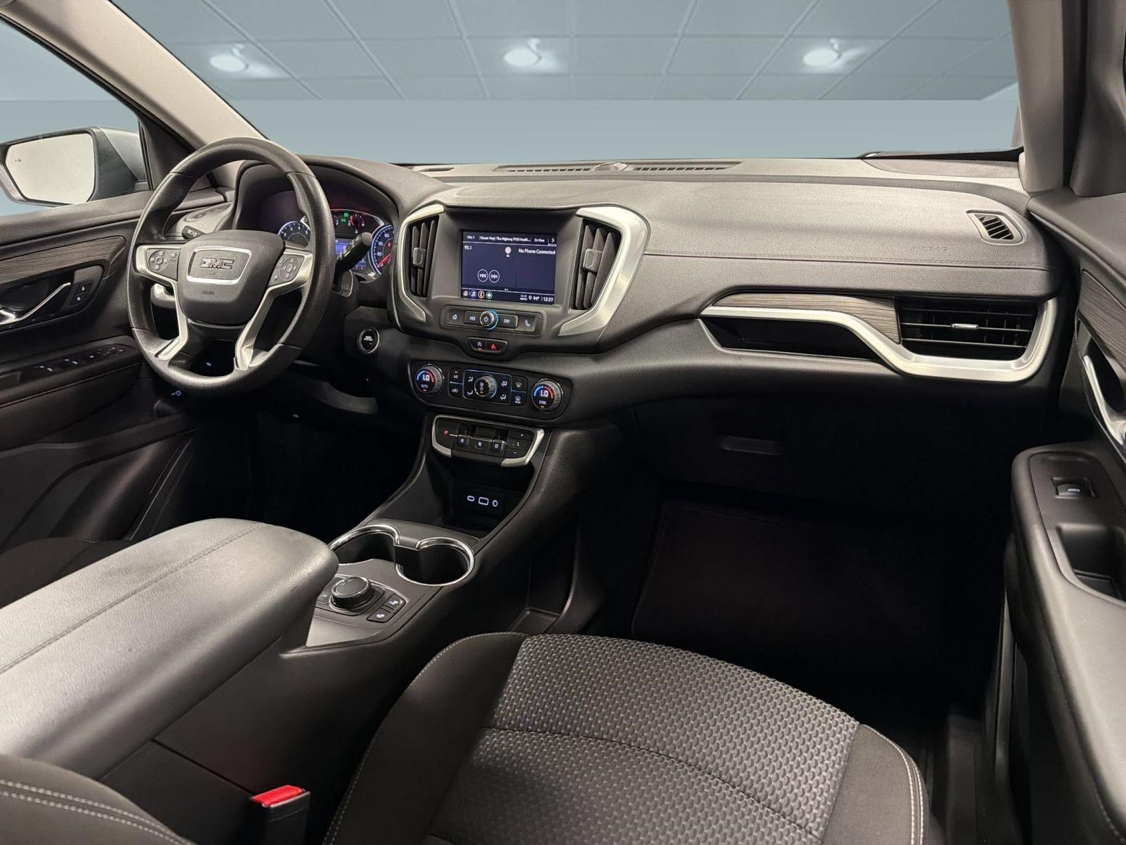 Used 2023 GMC Terrain SLE w/ Driver Convenience Package FWD image 29