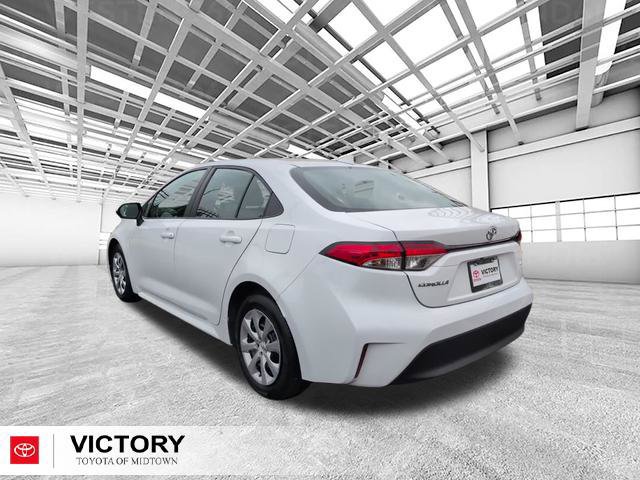 Used 2024 Toyota Corolla LE FWD image 6