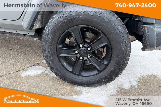 Used 2023 Jeep Wrangler Sahara image 21