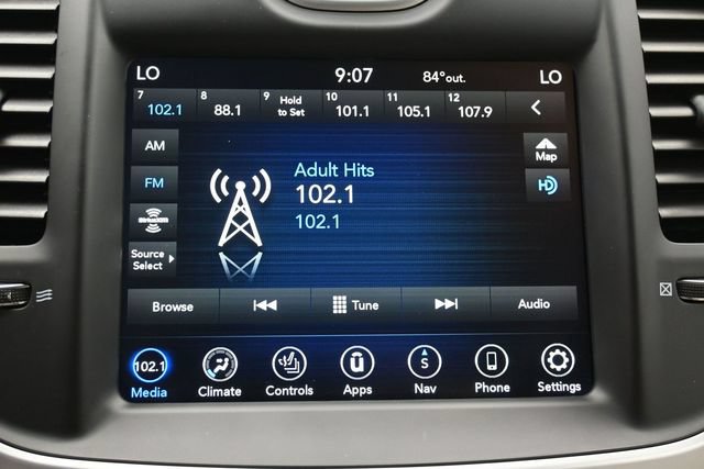 Used 2023 Chrysler 300 Touring L w/ Popular Equipment Group RWD image 20