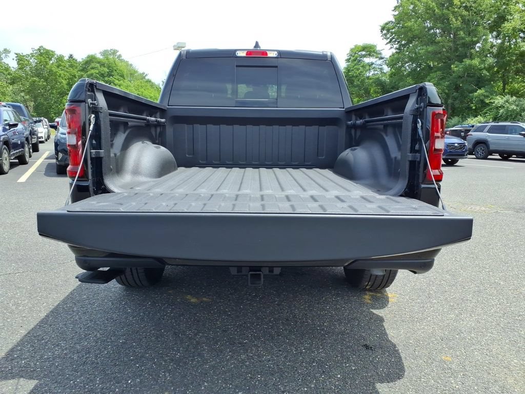Used 2025 RAM 1500 Big Horn AWD/4WD image 16