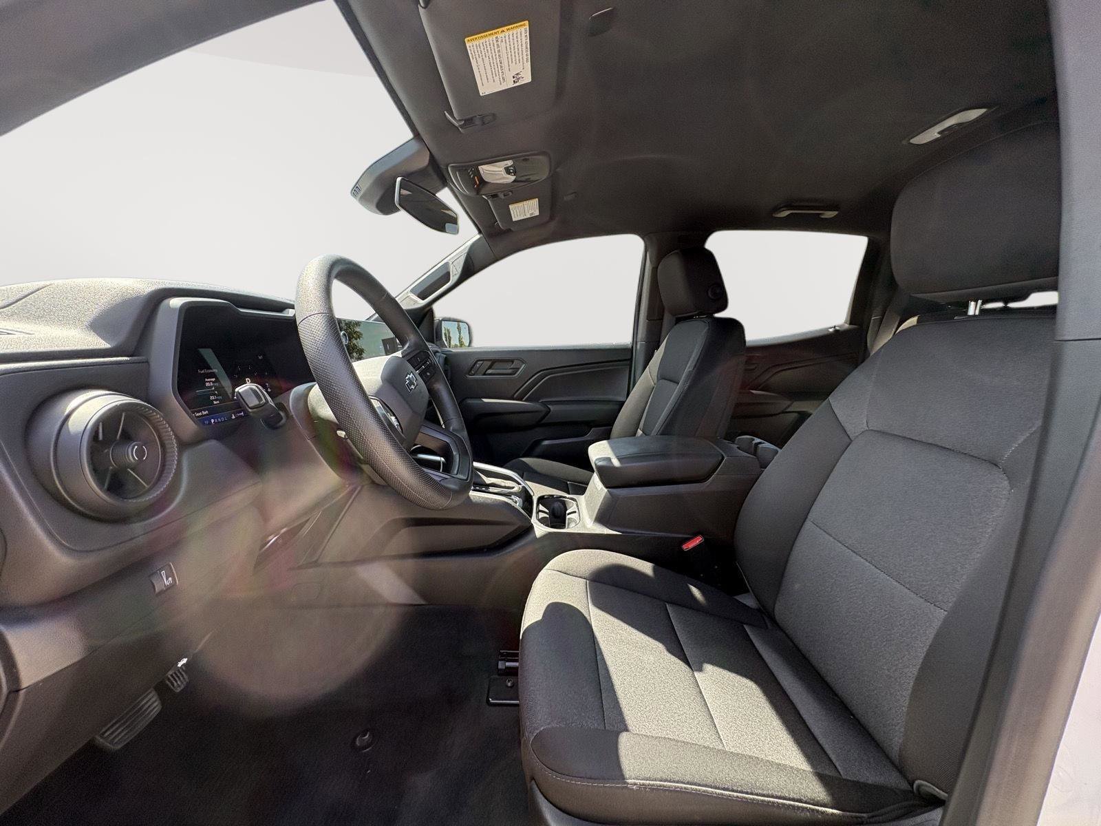 Used 2024 Chevrolet Colorado Trail Boss AWD/4WD image 10