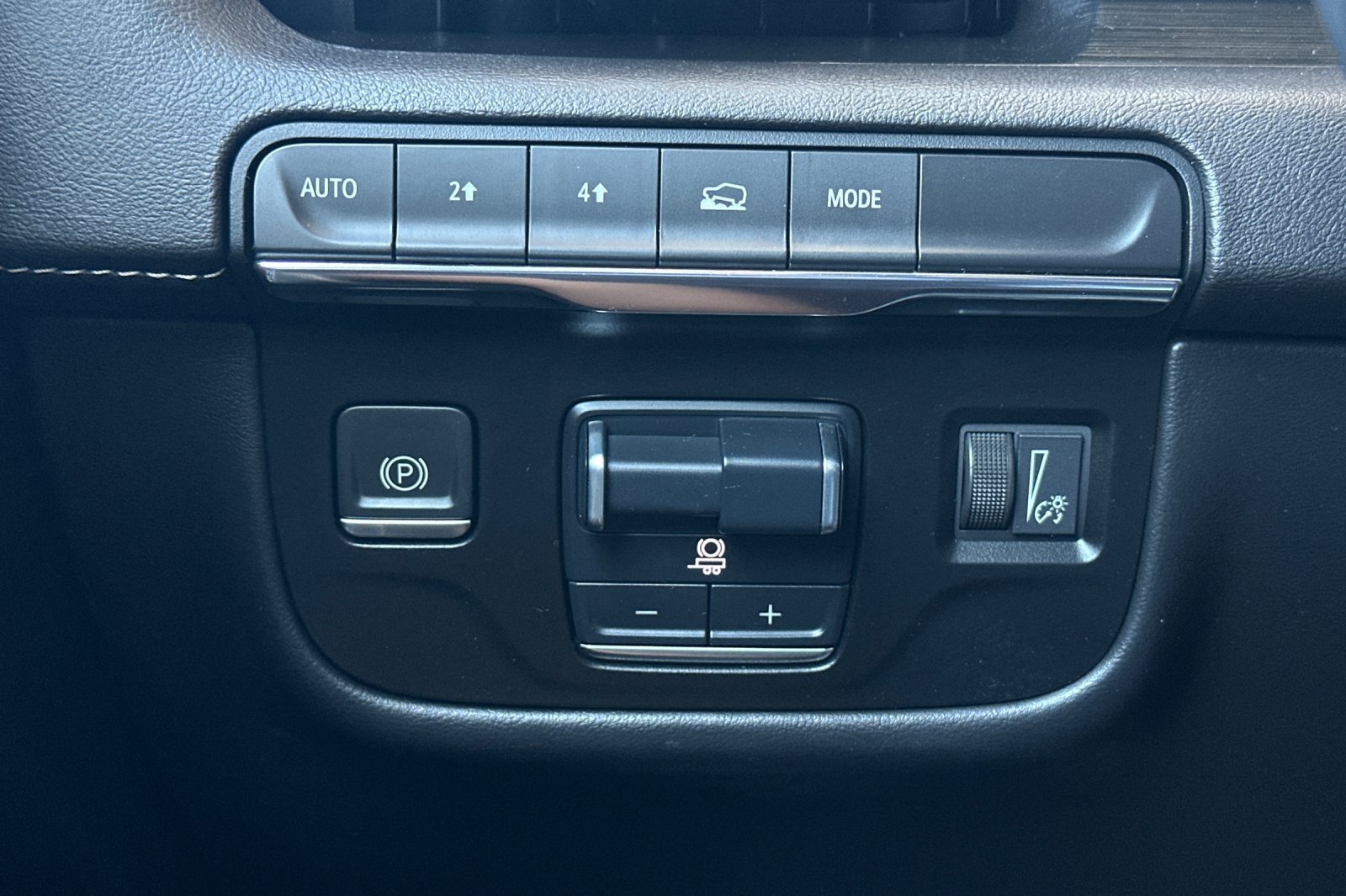 Used 2023 Cadillac Escalade Sport AWD/4WD image 36