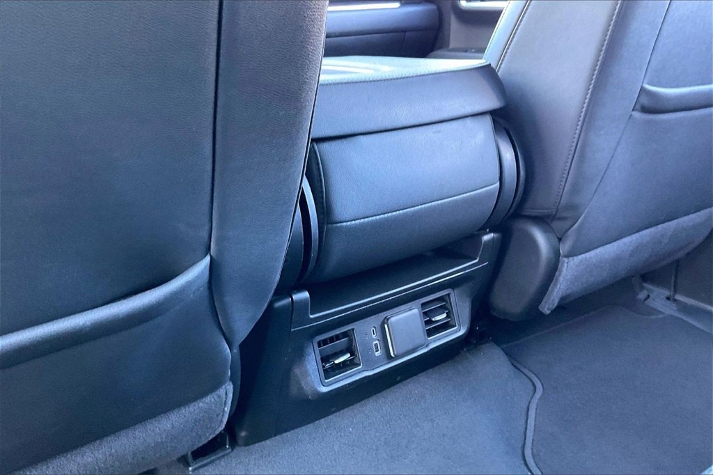 Used 2025 GMC Sierra 1500 SLT image 32