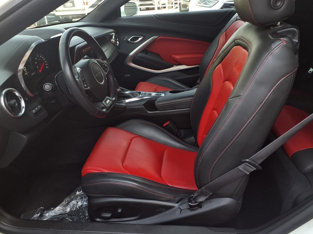 Used 2016 Chevrolet Camaro SS RWD image 19