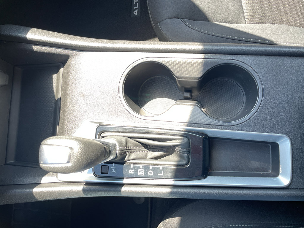 Used 2025 Nissan Altima 2.5 SV image 18