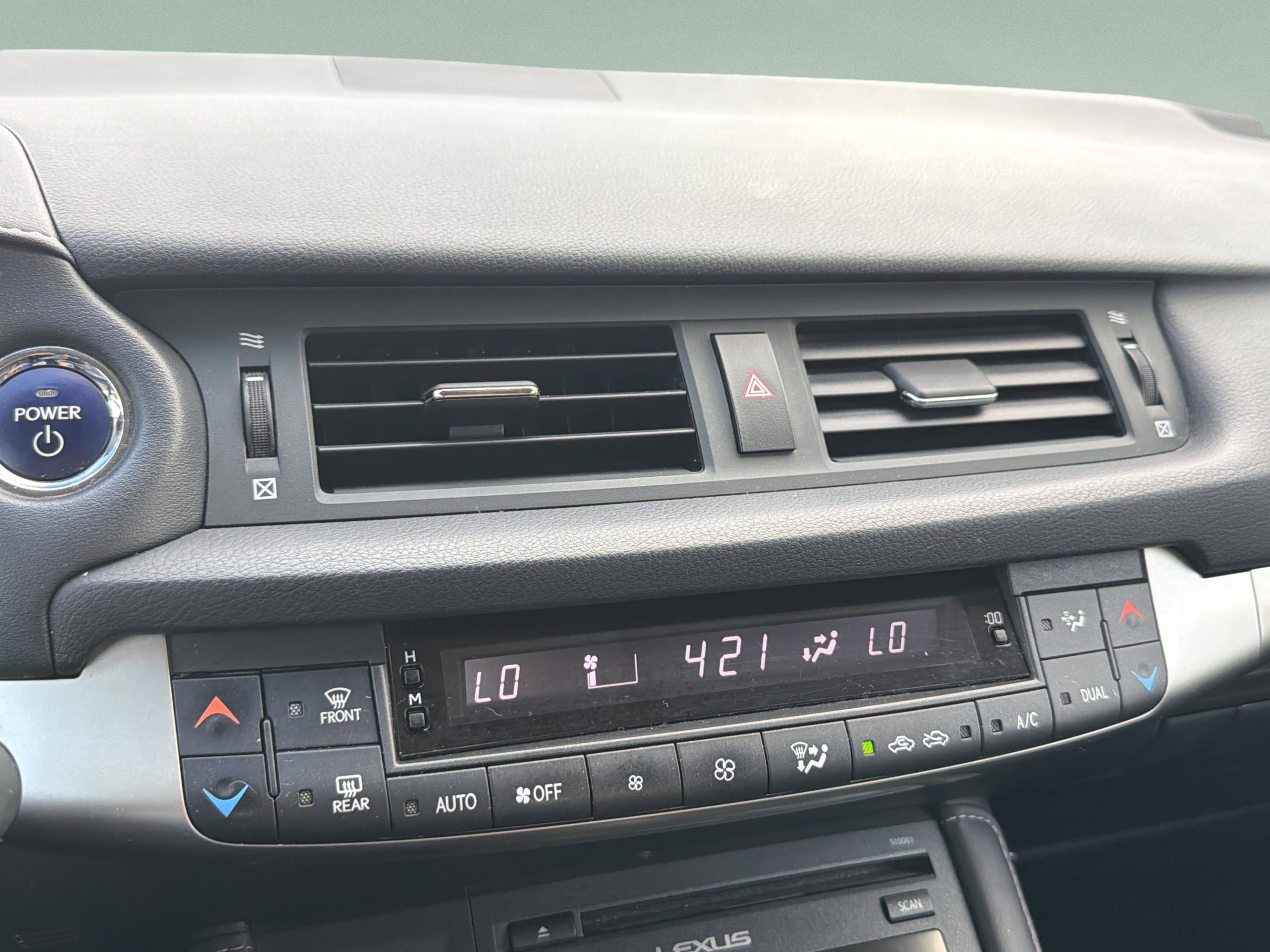 Used 2016 Lexus CT 200h w/ Seat Comfort Package image 17