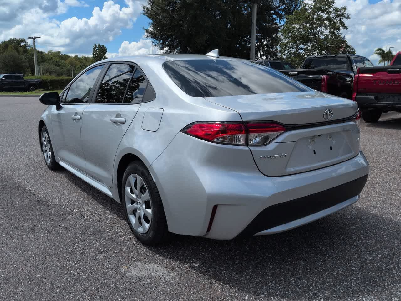 Certified 2022 Toyota Corolla LE FWD image 4