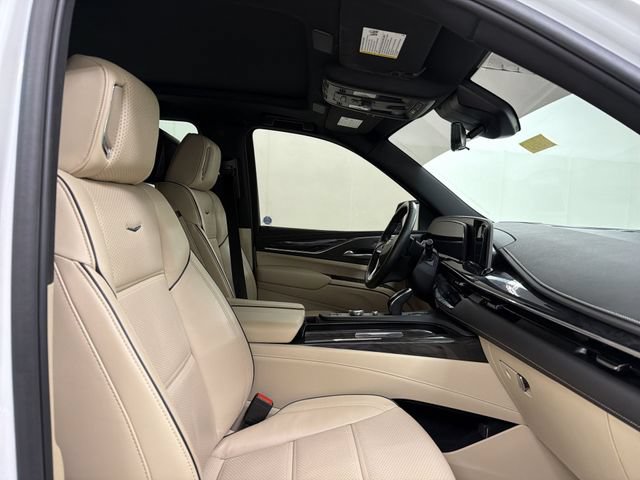 Used 2024 Cadillac Escalade ESV Premium Luxury w/ LPO, Floor Liner Package AWD/4WD image 24