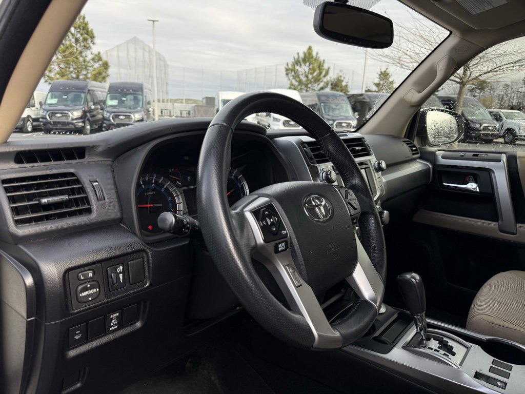 Used 2016 Toyota 4Runner SR5 image 10