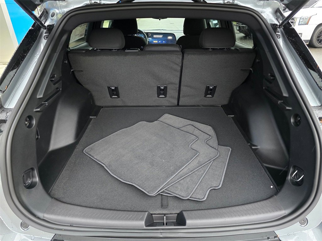 New 2026 Chevrolet Equinox EV LT image 14