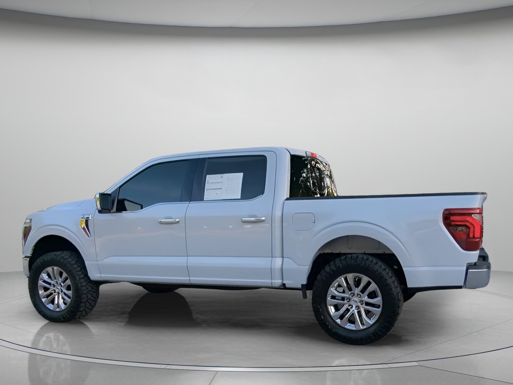 Certified 2025 Ford F150 Lariat w/ Equipment Group 501A Mid AWD/4WD image 18