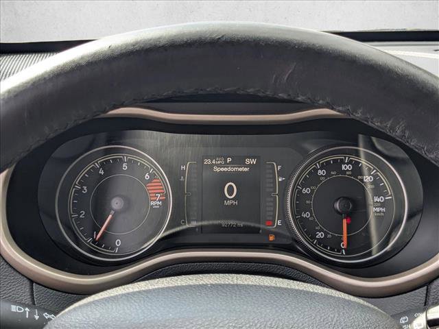 Used 2017 Jeep Cherokee Latitude image 10