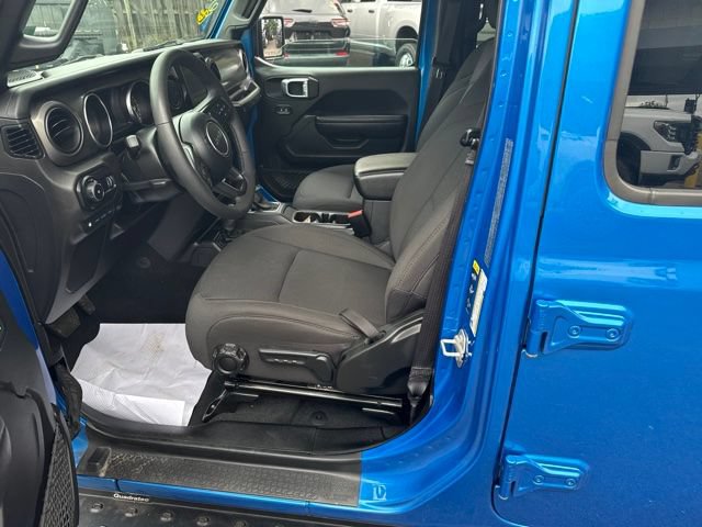 Used 2023 Jeep Wrangler Unlimited w/ Cold Weather Group AWD/4WD image 12
