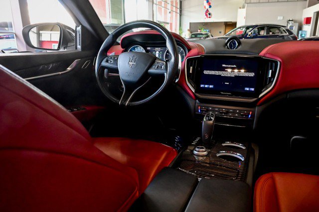 Used 2022 Maserati Ghibli Modena Q4 image 30