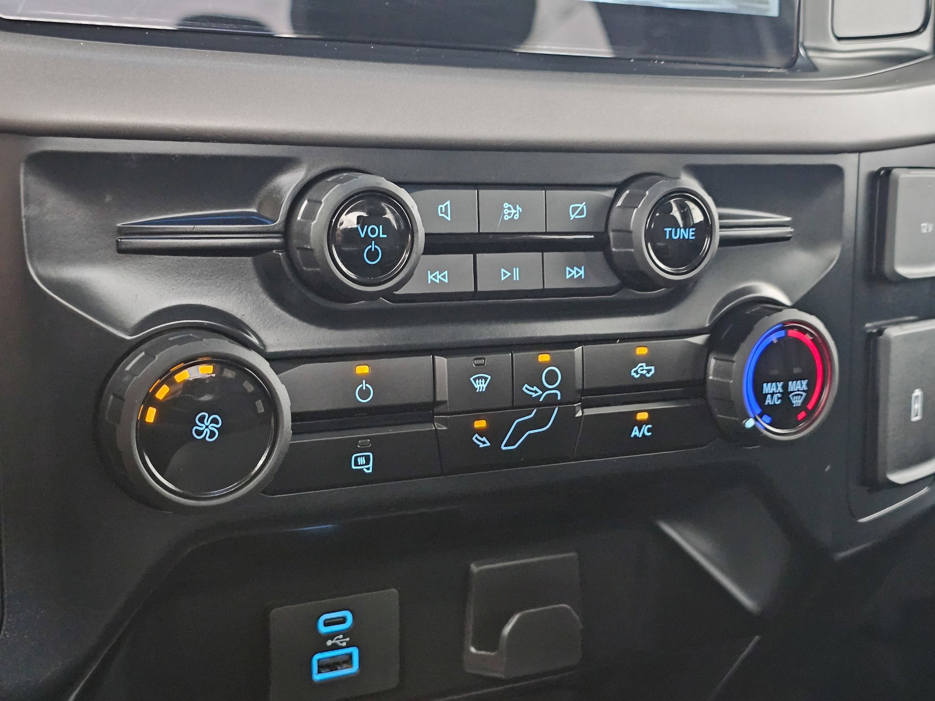 Used 2024 Ford F150 XL image 30