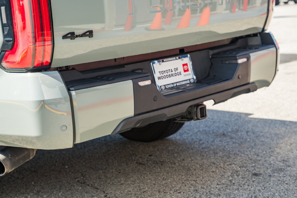 Used 2024 Toyota Tundra Platinum AWD/4WD image 9