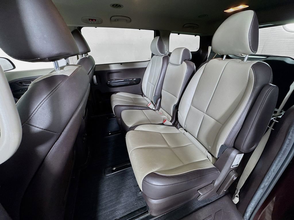 Used 2016 Kia Sedona SX Limited FWD image 25