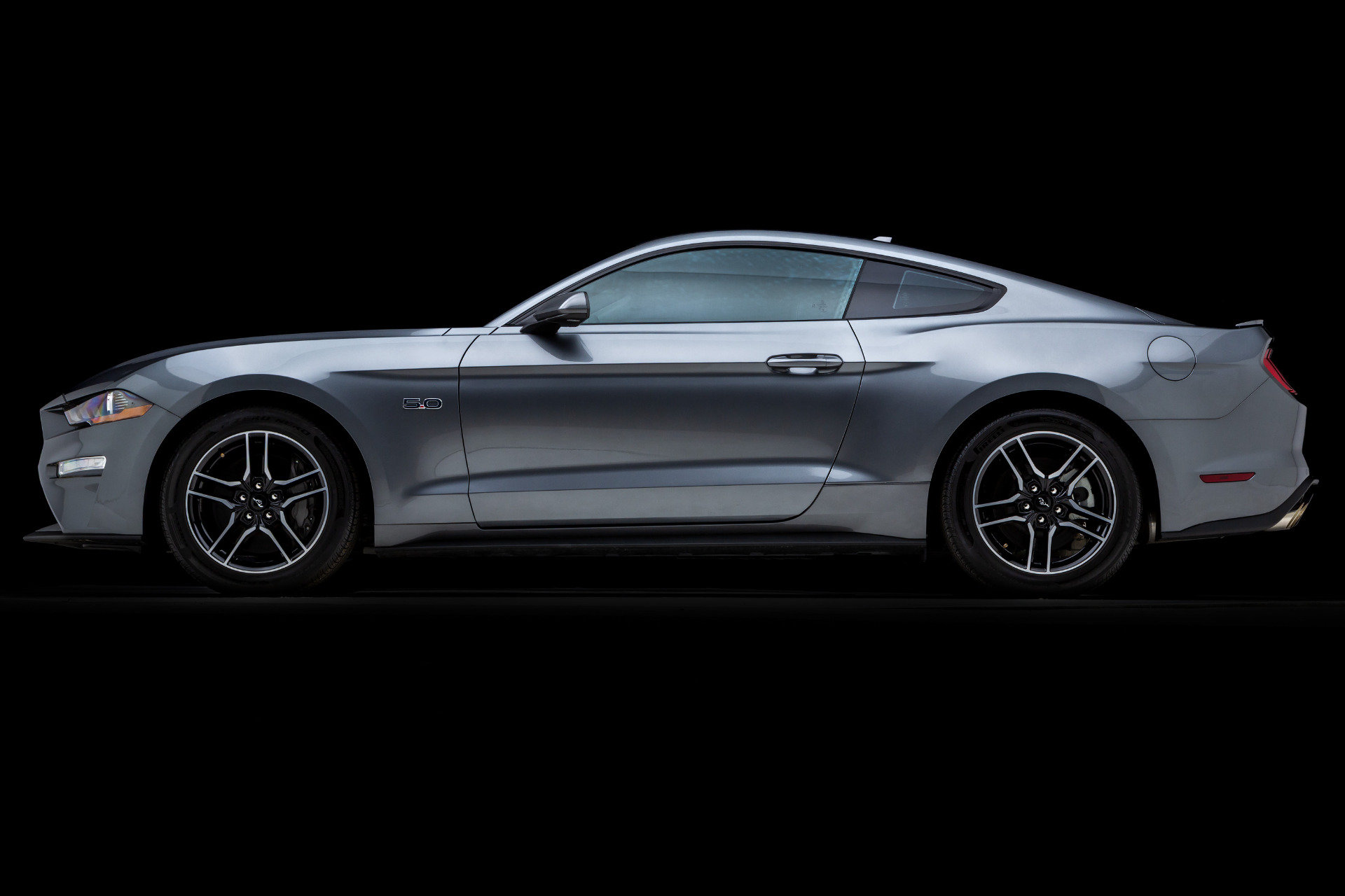 Used 2022 Ford Mustang GT Premium RWD image 9