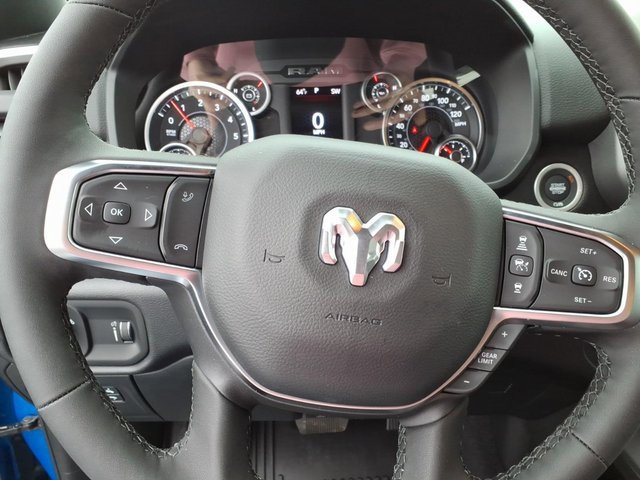 New 2026 RAM 1500 4x4 Crew Cab image 13