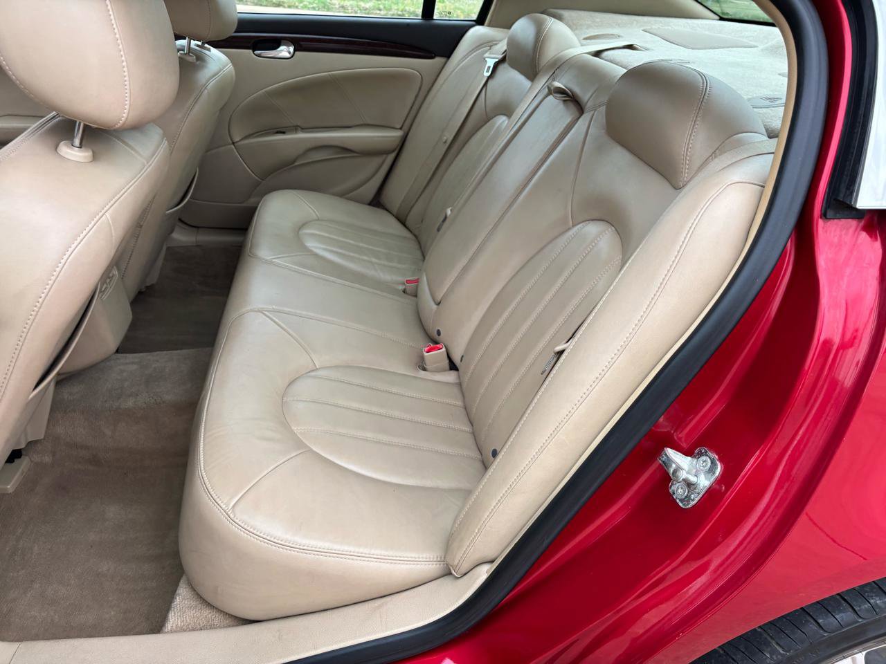 Used 2011 Buick Lucerne CXL w/ Driver Confidence Package FWD image 11