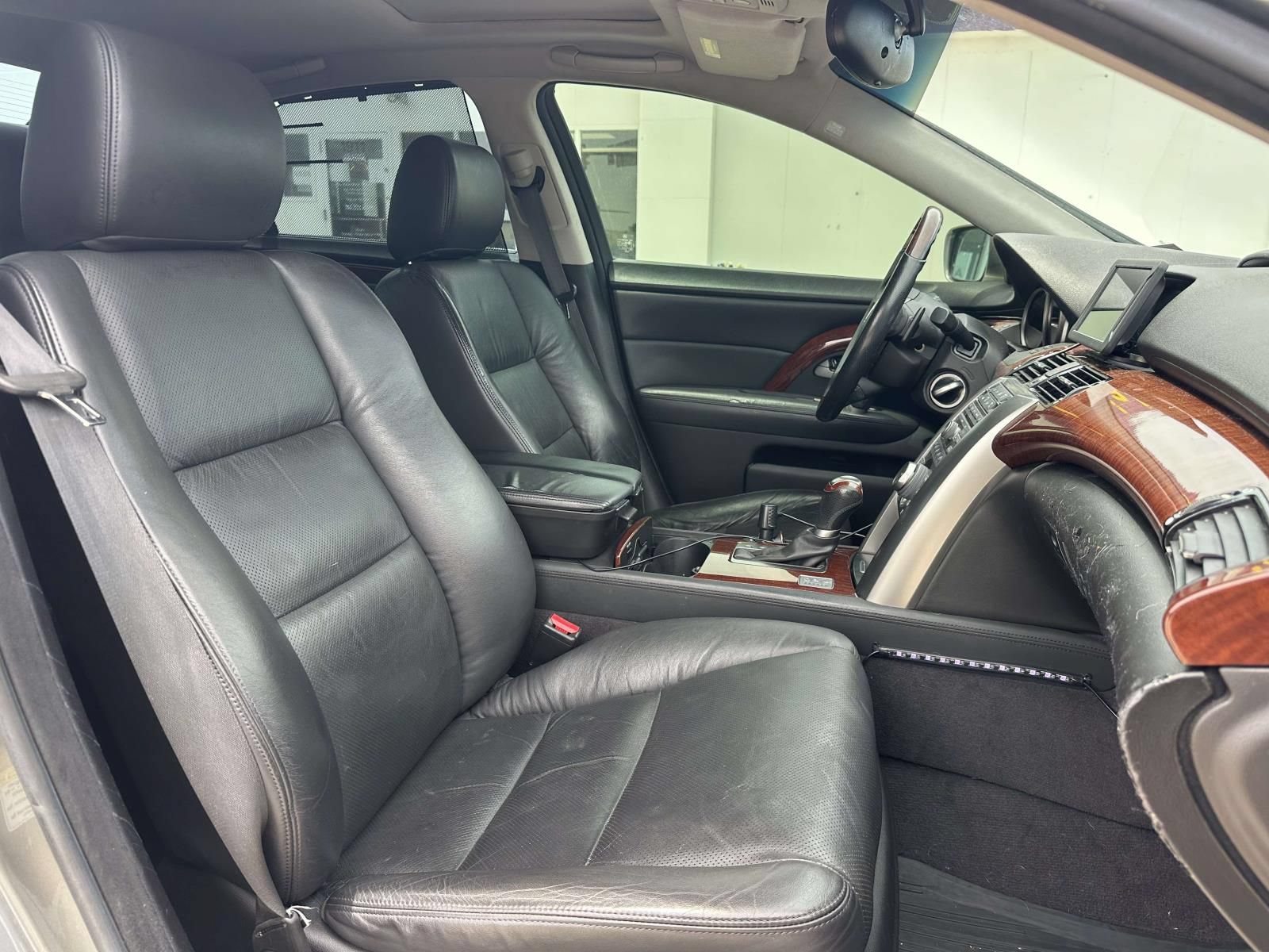 Used 2010 Acura RL AWD/4WD image 10