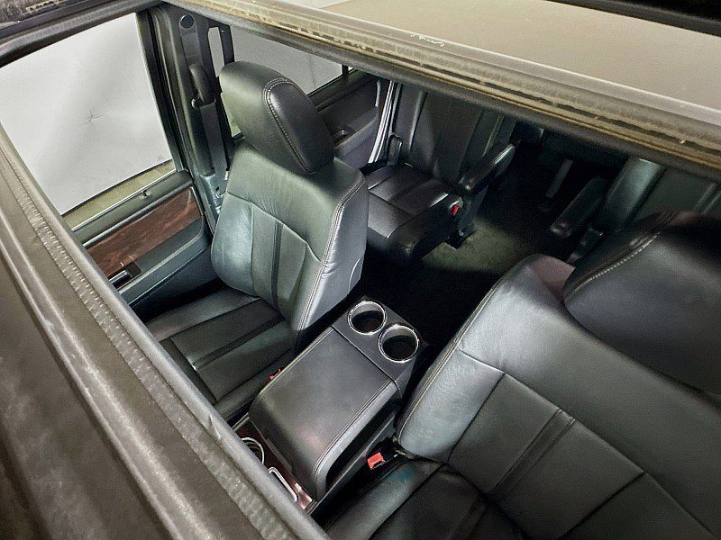 Used 2016 Lincoln Navigator Reserve AWD/4WD image 14