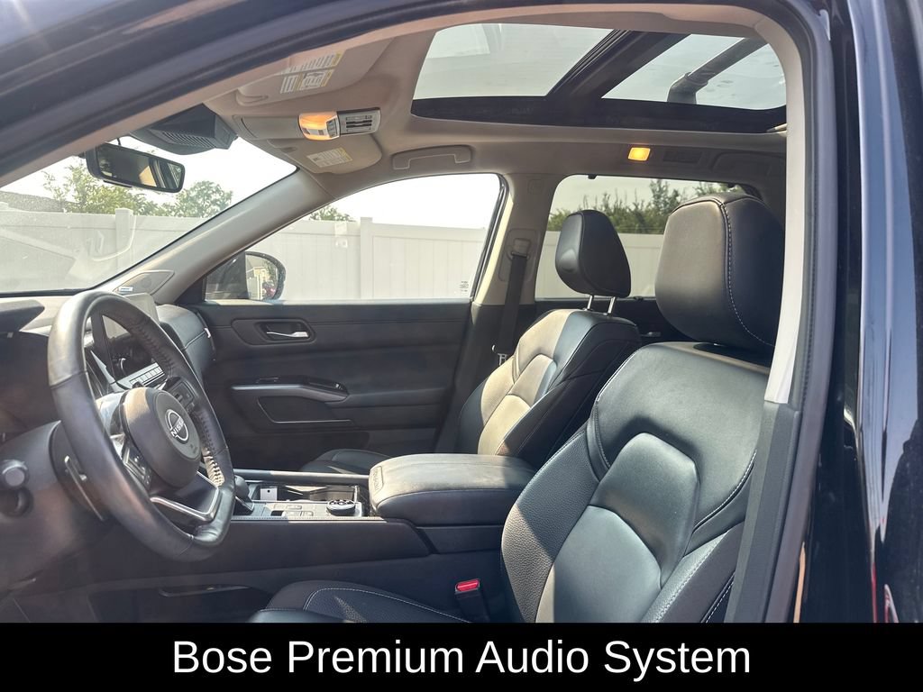 Used 2024 Nissan Pathfinder SL w/ SL Premium Package AWD/4WD image 13
