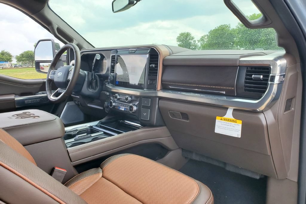 New 2026 Ford F250 King Ranch w/ Chrome Package AWD/4WD image 9