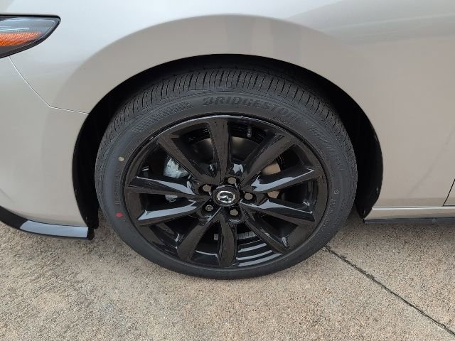 New 2026 MAZDA MAZDA3 Hatchback w/Premium Plus Pkg image 3