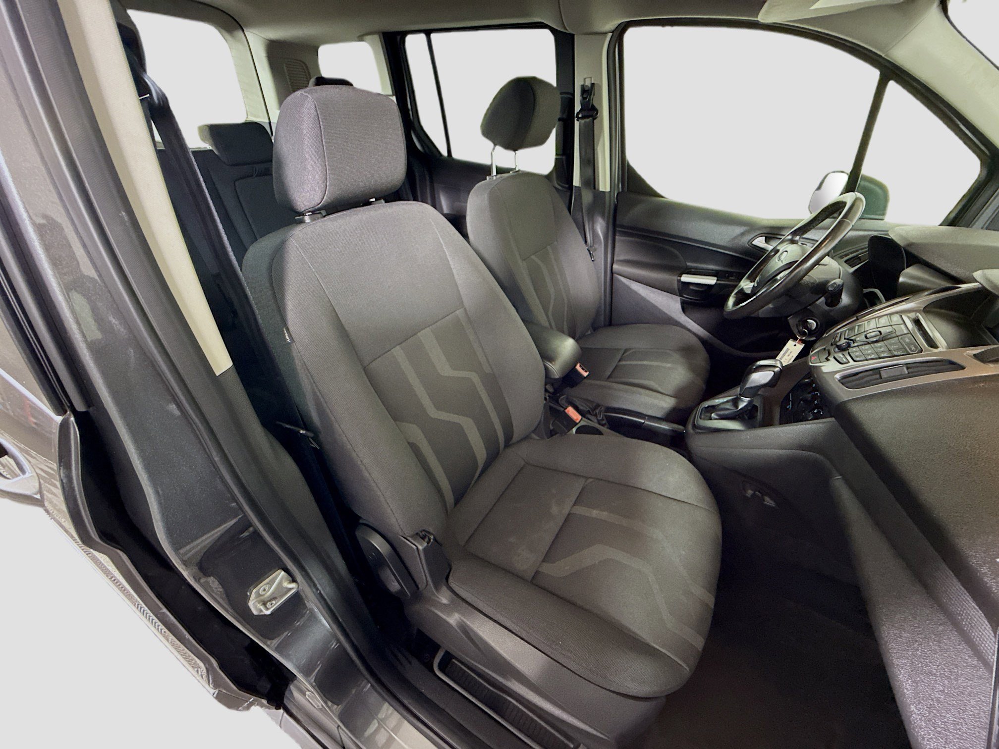 Used 2016 Ford Transit Connect XLT image 28