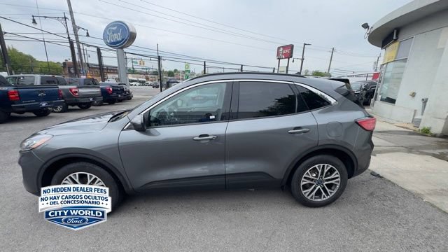 Certified 2022 Ford Escape SEL AWD/4WD image 2