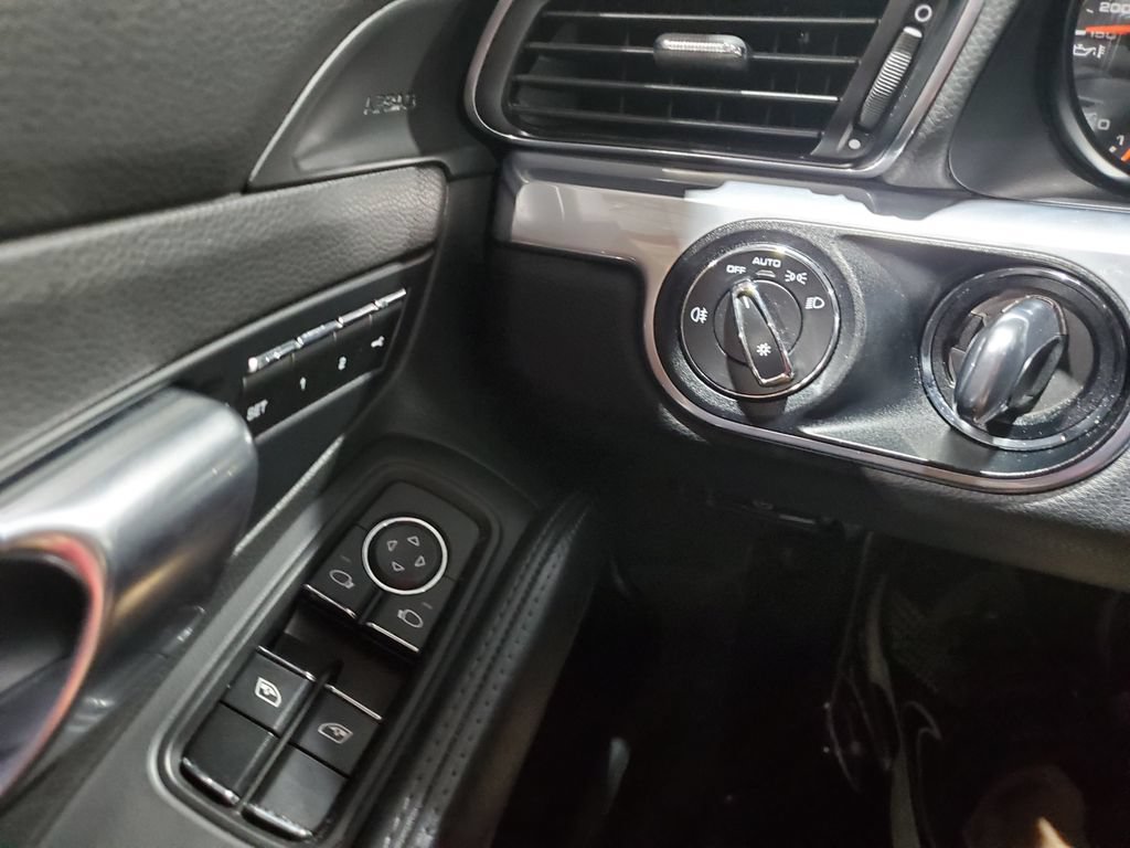 Used 2015 Porsche 911 Carrera RWD image 35