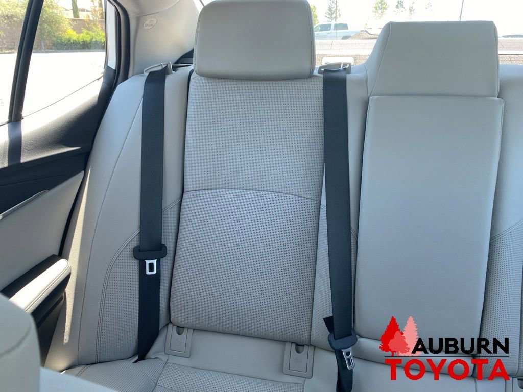 New 2026 Toyota Camry XLE AWD/4WD image 14