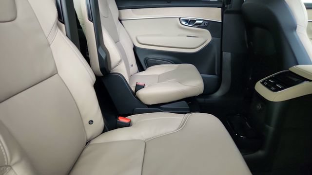 New 2026 Volvo XC90 T8 Ultra w/ Protection Package AWD/4WD image 35