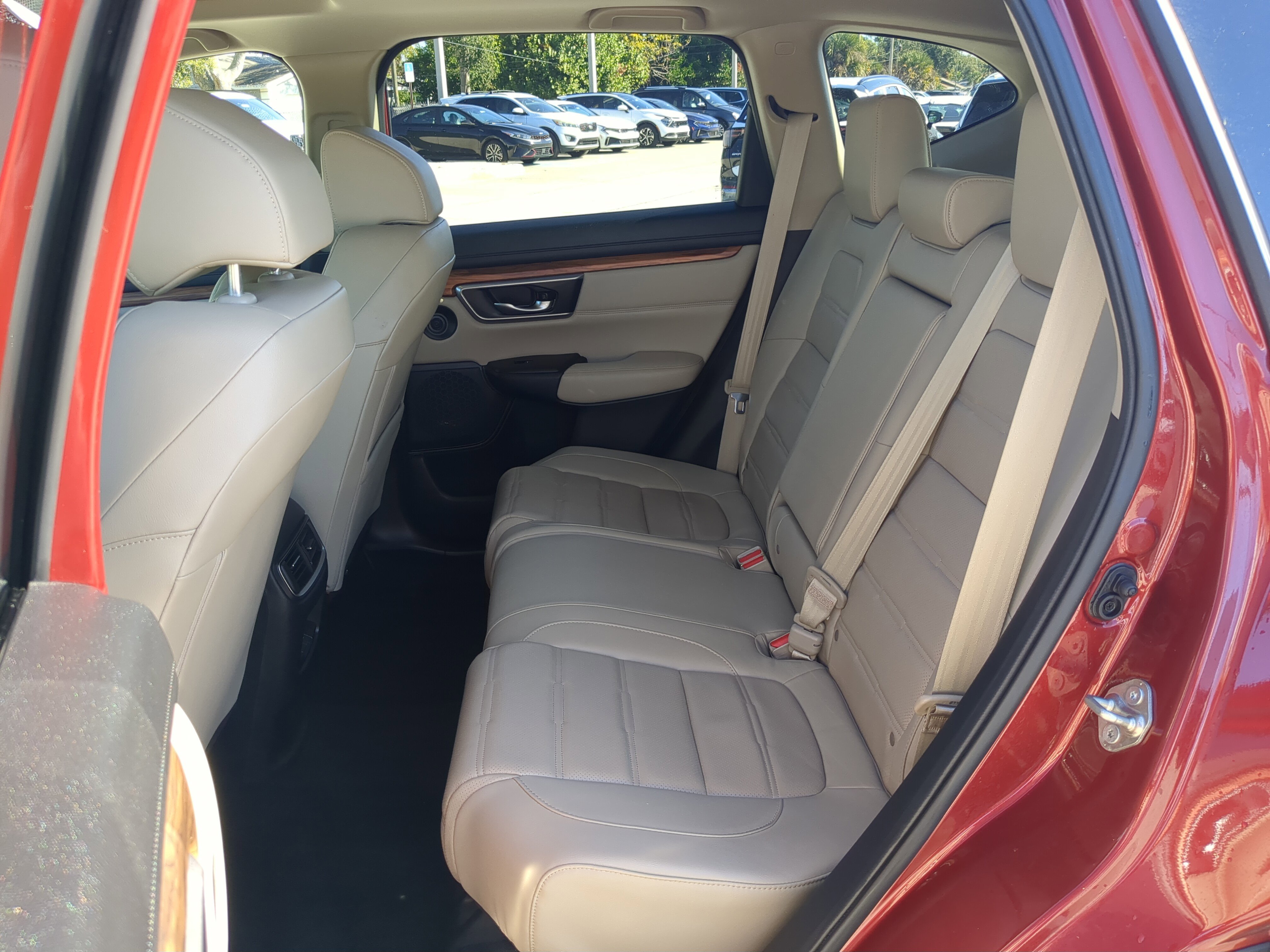 Used 2018 Honda CR-V Touring image 16