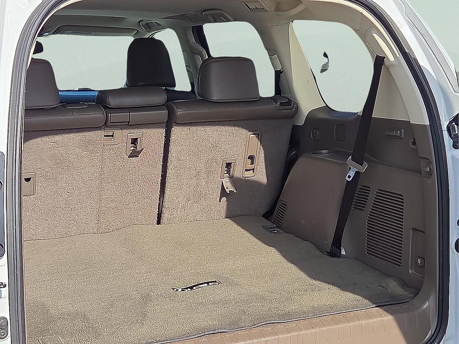 Used 2017 Lexus GX 460 Premium w/ Premium Package image 8