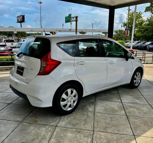 Used 2017 Nissan Versa Note SV image 4