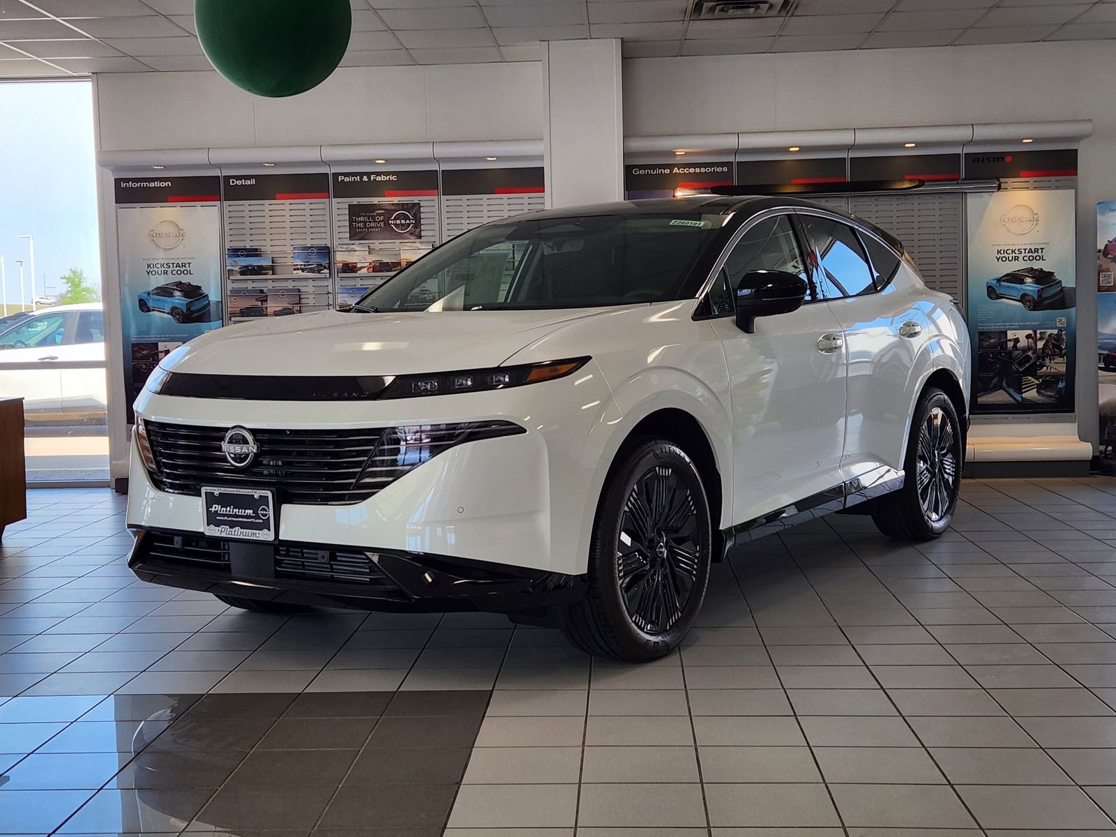 New 2026 Nissan Murano Platinum w/ Cargo Package AWD/4WD image 2