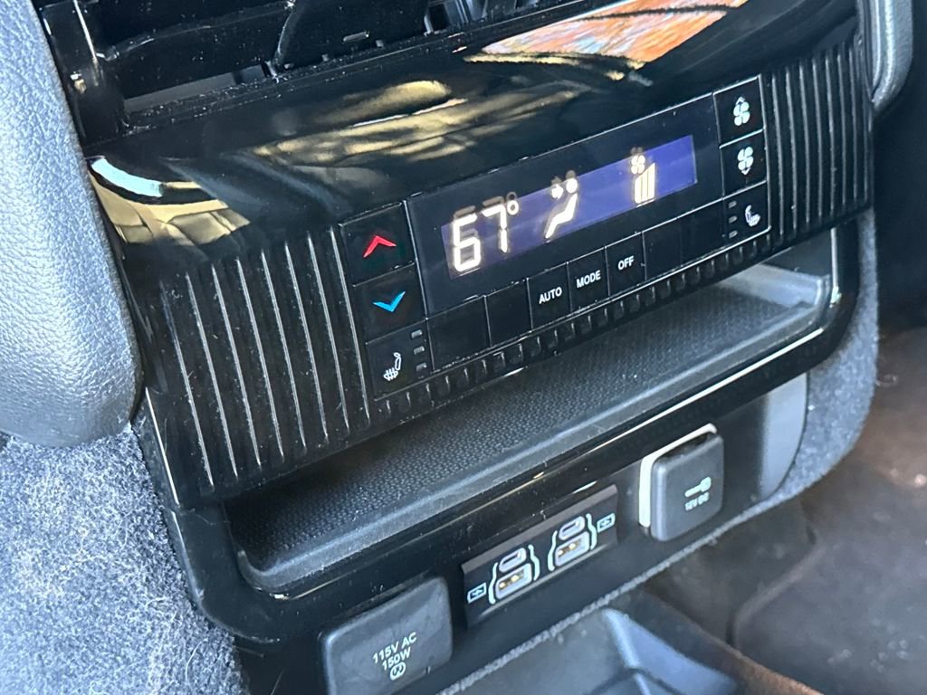 Used 2022 Jeep Wagoneer Series III w/ Convenience Group I image 12