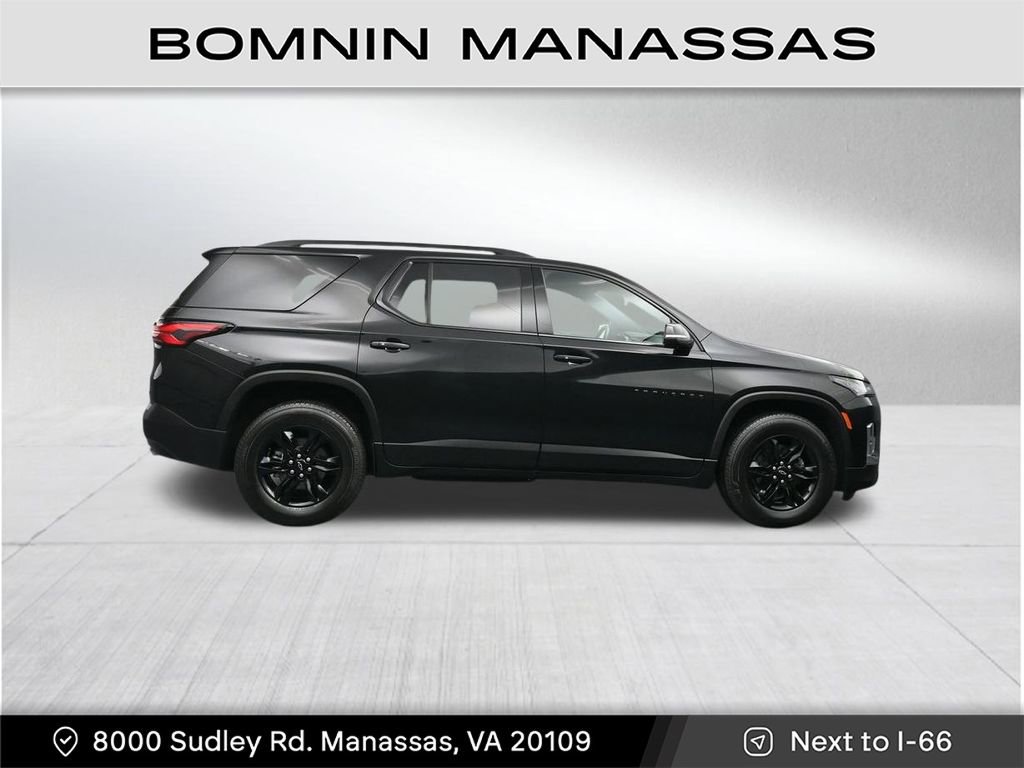 Used 2023 Chevrolet Traverse LT w/ Midnight/Sport Edition AWD/4WD image 6