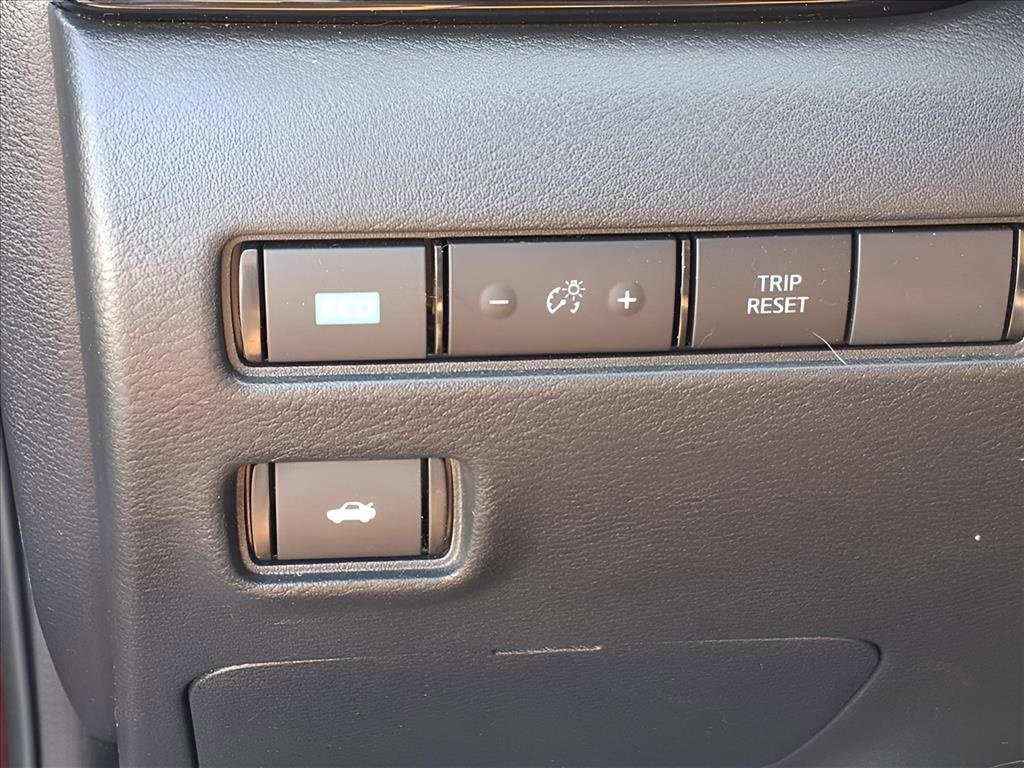 Used 2023 Nissan Sentra SV image 17